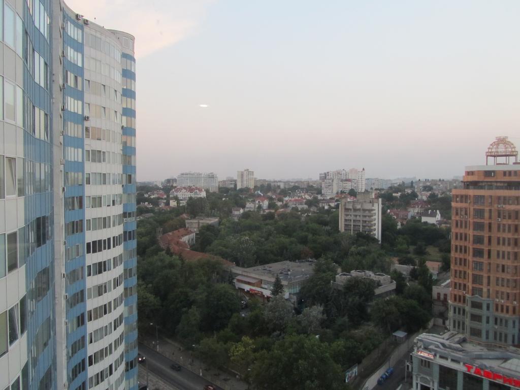 Apartments On Henuezskaya 5 Odessa Extérieur photo